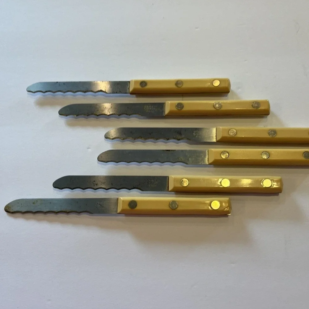 Ec Simmons Full Set Of 6 Steak Knives Vintage Bakelite Handles